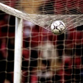 Owls blow 2-goal lead in the capital